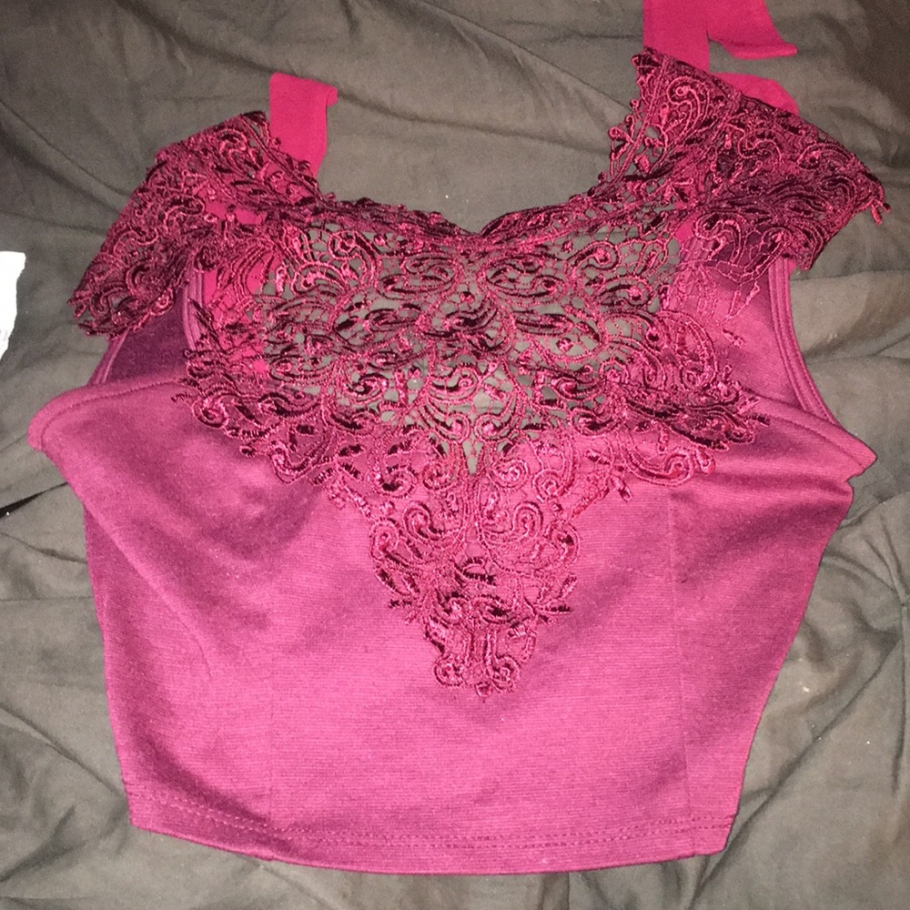 Red fitting crop top